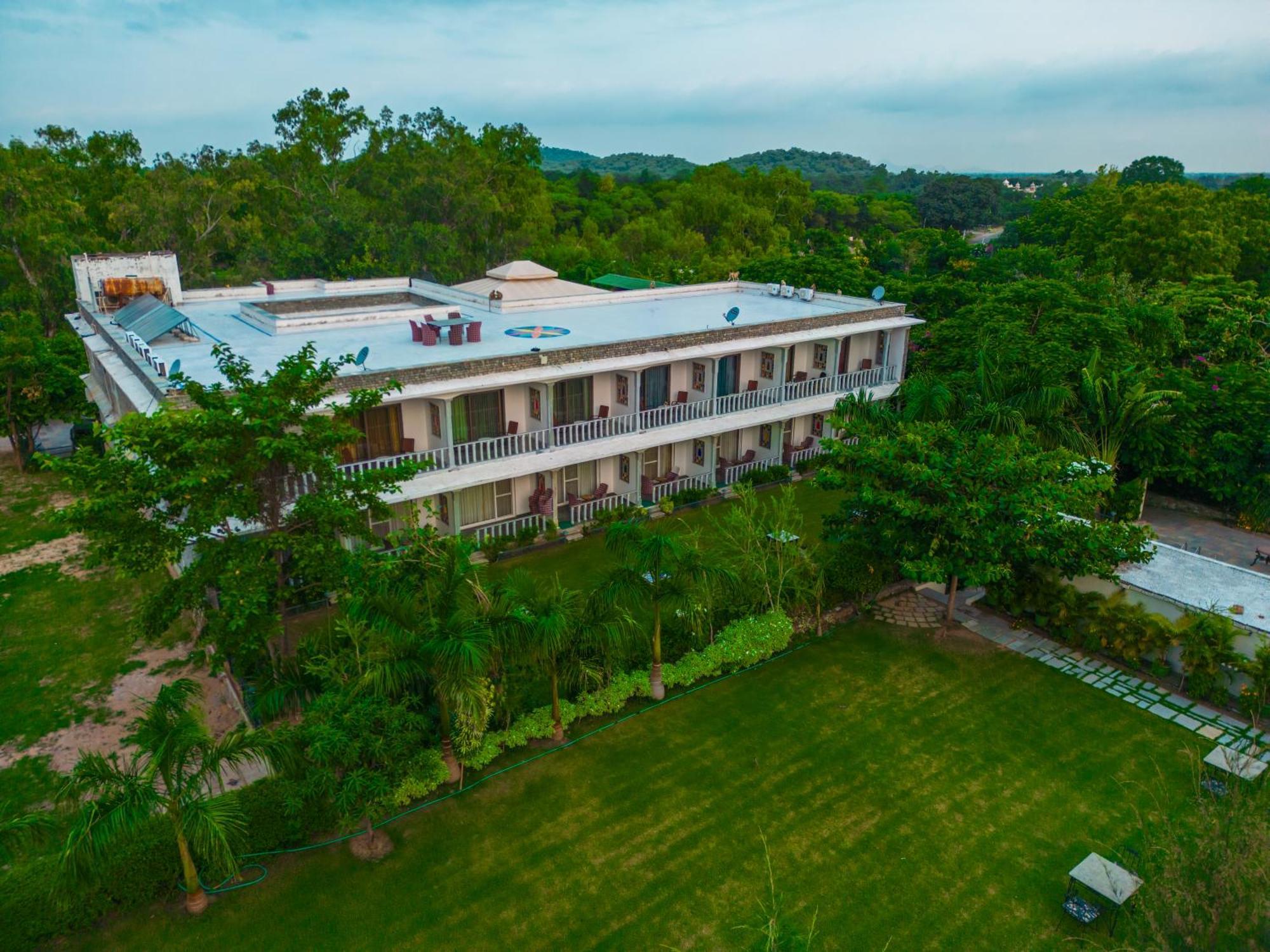 Ranakpur Safari Resort Sādri 外观 照片
